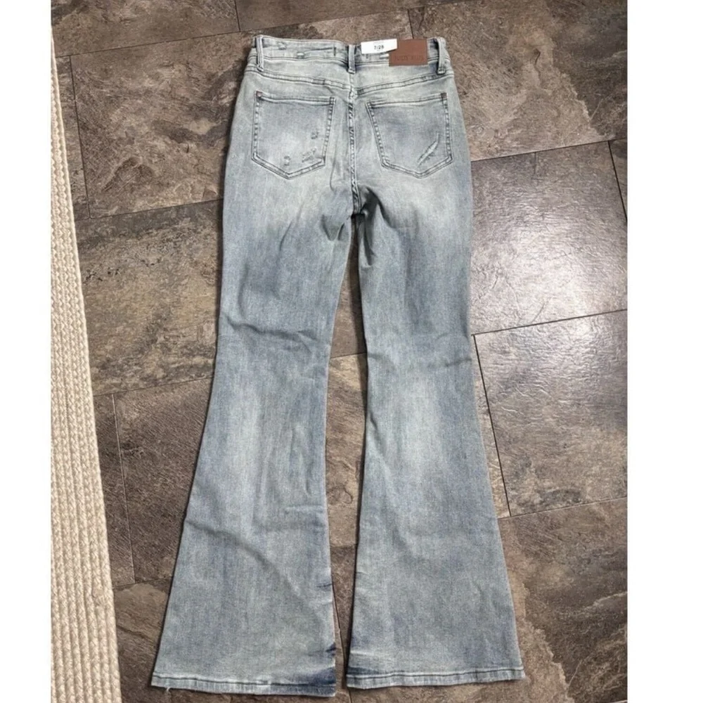 Judy Blue Flare Fit Jeans - Picture 16 of 16